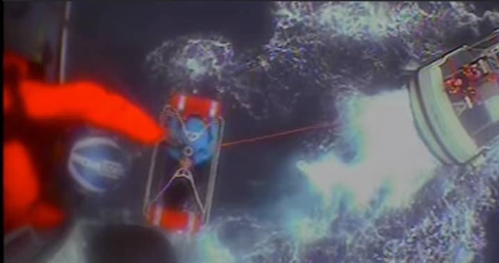 Dad, 5-year-old rescued by Coast Guard along Oregon coast