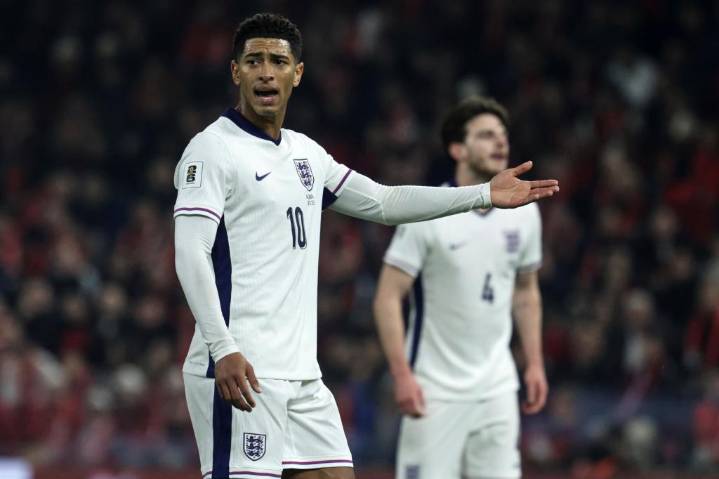 Tuchel dice que Bellingham debe aceptar sus decisiones tras su reacción al ser sustituido