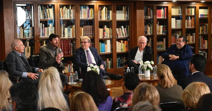 Presentan biografía de Ernesto Coppel Kelly, empresario turístico, a sus 78 años