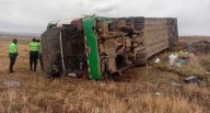 Cusco: tres muertos y más de 30 heridos tras despiste y vuelco de bus interprovincial en Espinar