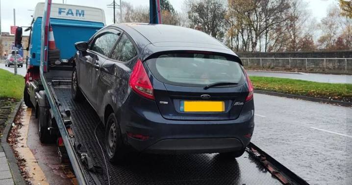 Driver in dressing gown runs through town centre in bid to escape police