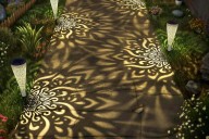 These Solar Lights at Amazon Are Less Than $6 Apiece