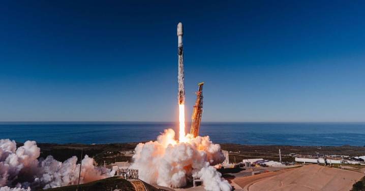ICEYE launches five new satellites, supporting additional customer missions