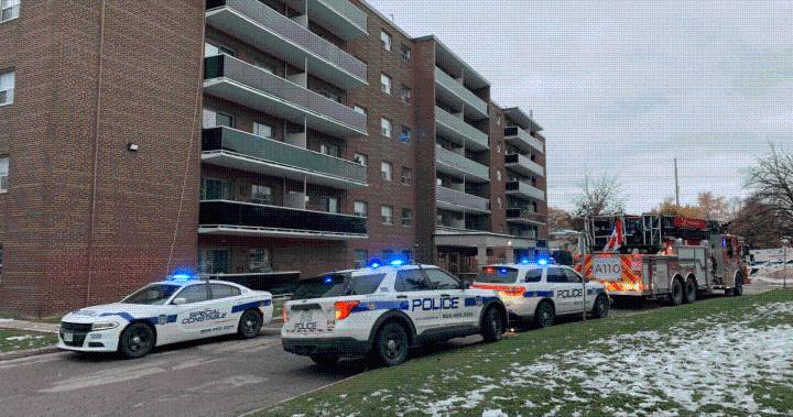 1 dead, 4 hospitalized after apartment fire in Mississauga