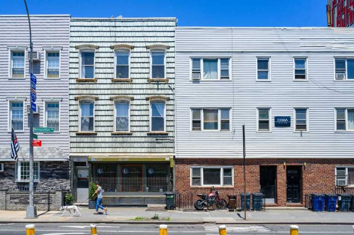 City Council weighs new legislation on nonprofit home ownership that could end up delaying real estate closing