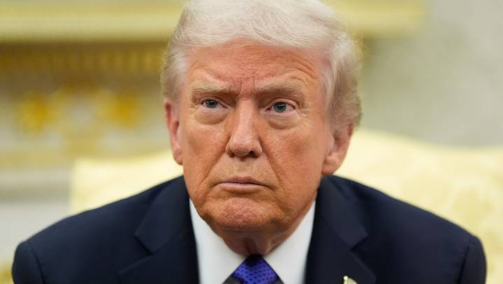 Espacio aéreo venezolano “está cerrado”: Trump