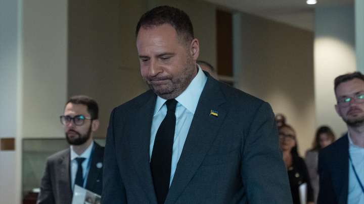 Dimite el número dos de Zelenski, Andri Yermak, tras ser investigado por Anticorrupción