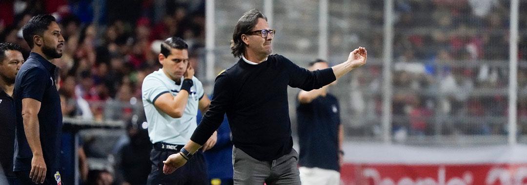 ‘Borita’ Alcántar: el técnico que vive un torneo histórico con Irapuato