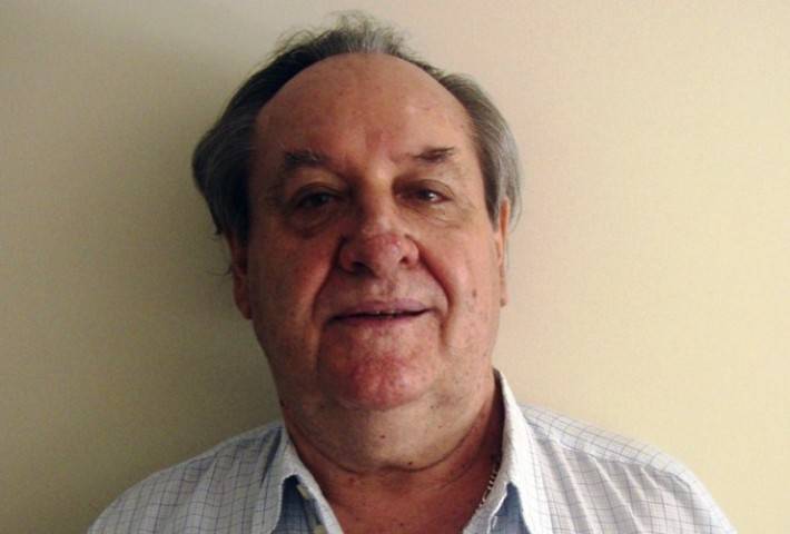 «Dolarización irracional y perversa»