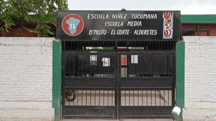 Un alumno de 13 años apuñaló a su compañera en una escuela de Tucumán