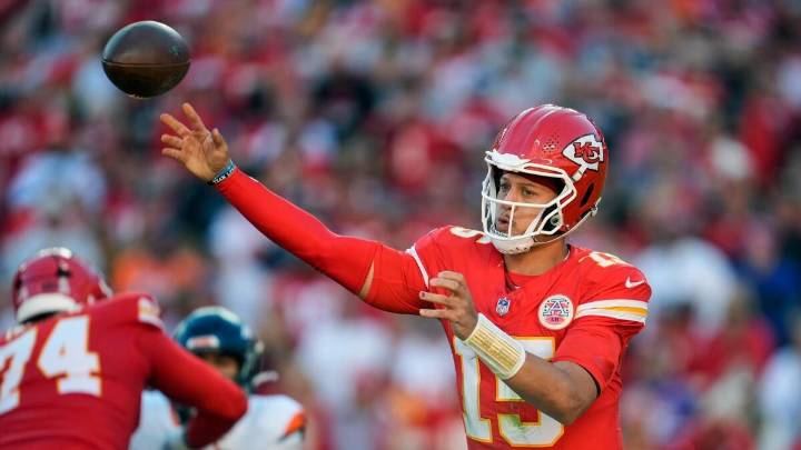Patrick Mahomes notes importance of Broncos game as Chiefs fight for playoff spot