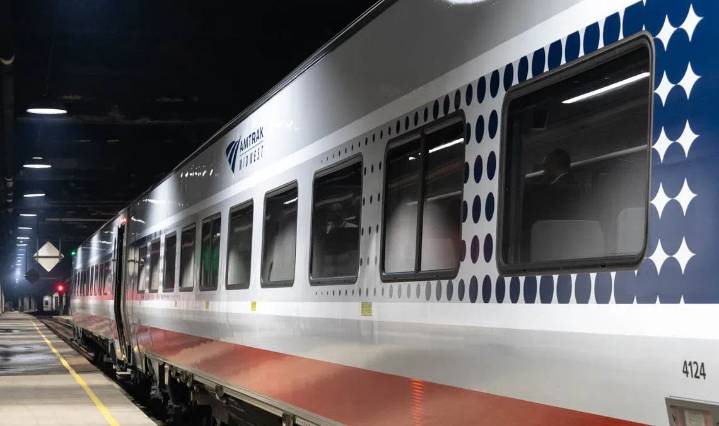 From new train lines to parking regulations: What else is in Illinois’ transit bill