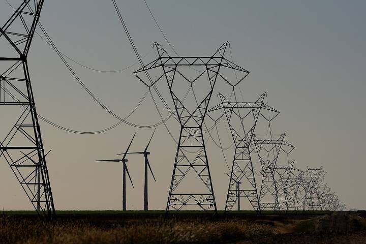 Southwest Power Pool board approves $8.6 billion in improvements for 14