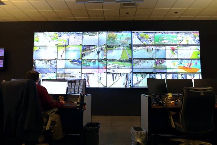 Louisville police share data with national immigration dragnet