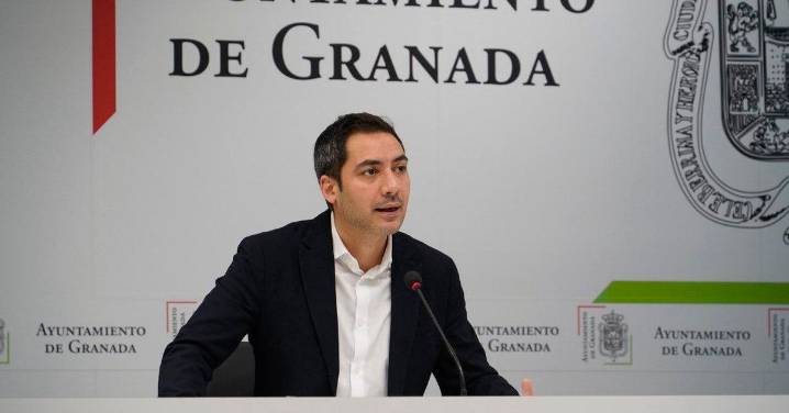 El PSOE exige a Carazo responsabilidades tras conocerse el chat KGB en el caso de la Policía Local de Granada