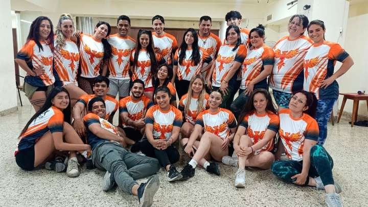 La academia Fénix Dance Group despide el año con su show “El Renacer del Baile”
