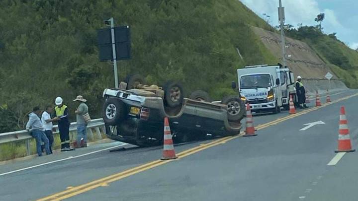 A menos de un día de inaugurada ya ocurrió el primer accidente en la vía nueva a la Costa
