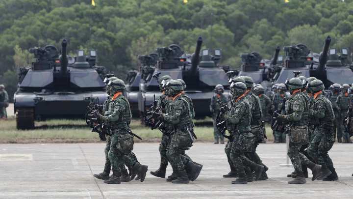 China pide a EEUU que no cruce la "línea roja" de Taiwán tras anunciar una venta masiva de armas a la isla
