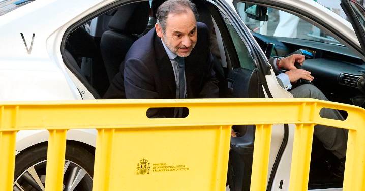 Anticorrupción pide 24 años de cárcel para Ábalos por el caso de las mascarillas