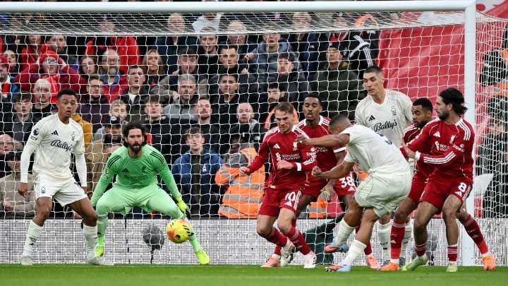 VAR Review: Murillo goal vs. Liverpool, Igor Jesus handball disallowed