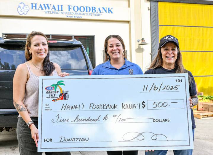 Donations surge as government shutdown, SNAP reduction cause surge at food banks