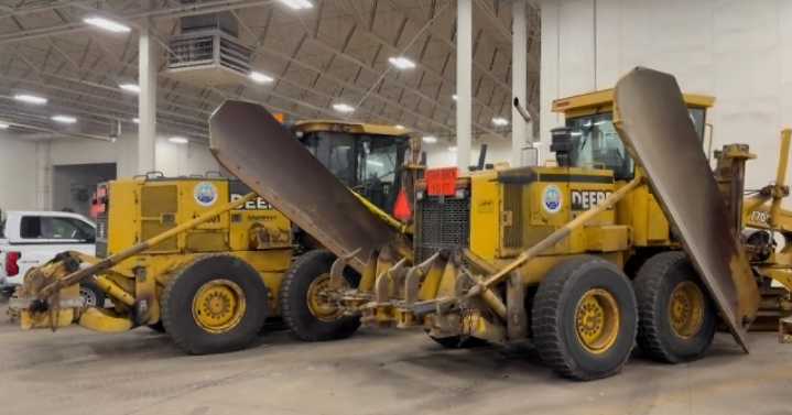 Northeast Iowa braces for first winter storm as crews prepare roads