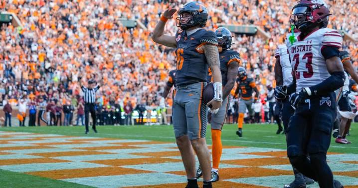 Survive the Swamp: No. 20 Tennessee trying to end a 10