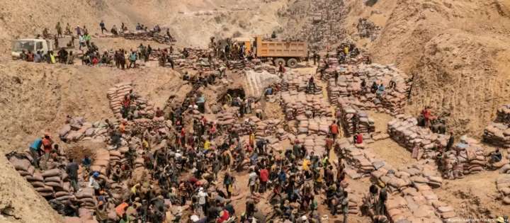 Derrumbe en mina de cobalto en Congo deja 32 muertos