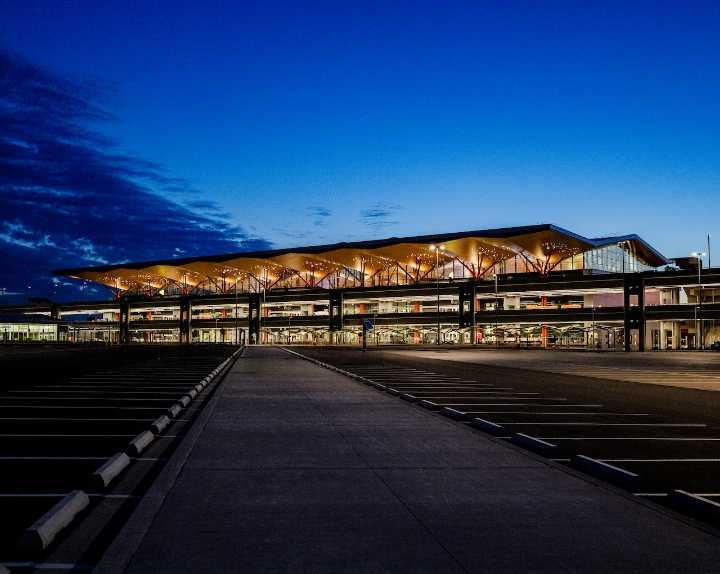 Cleveland takes notes as Pittsburgh debuts $1.7 billion terminal aimed at local travelers