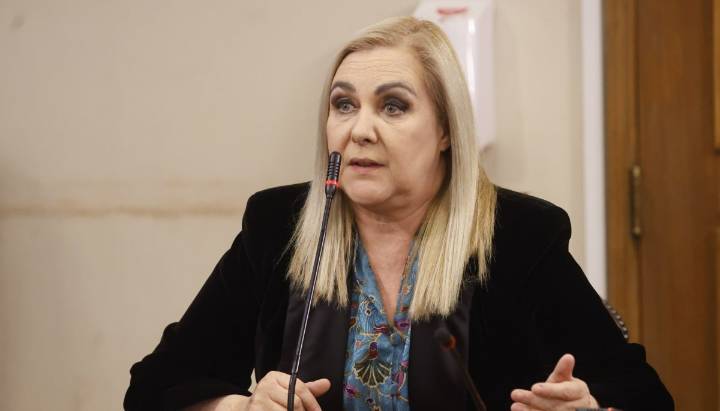 Jiles asegura que Jara está "arrastrándose por los votos de Parisi" tras valorar el "aporte a la política" del líder del PDG