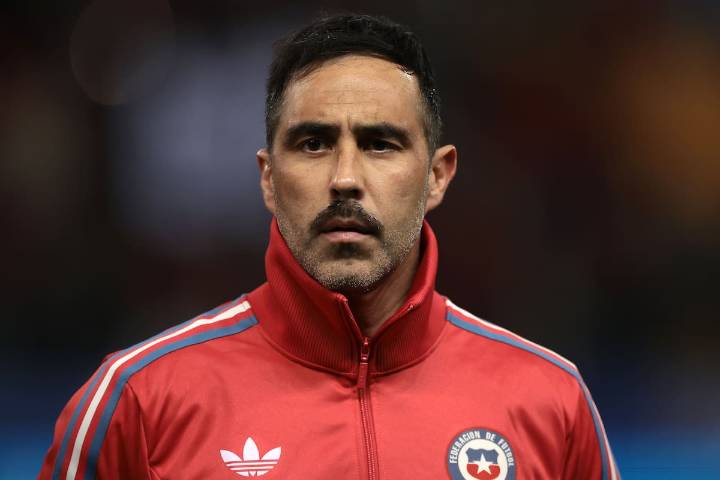 AUDIO. Claudio Bravo se sincera en medio de las Elecciones: esto dijo sobre la opción de ser ministro del Deporte