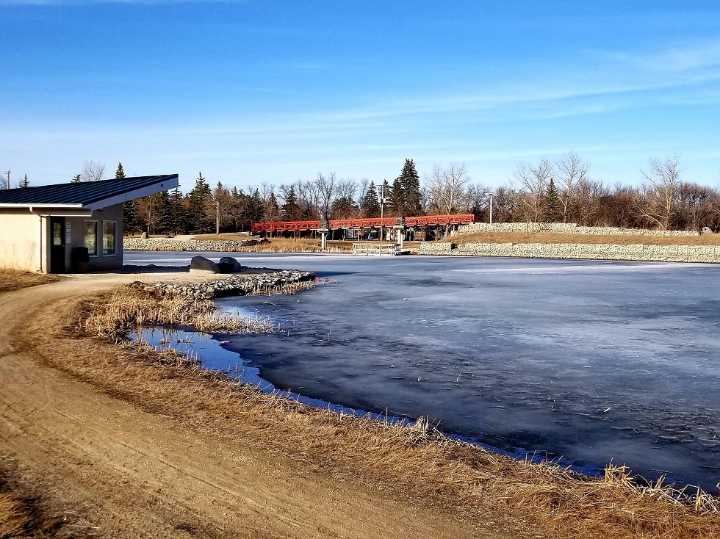 Ice still too thin for winter activities warns Lifesaving Saving Society of Manitoba