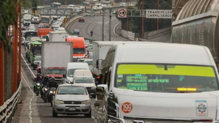 Transportistas anuncian bloqueos en vías de acceso a CDMX para este lunes