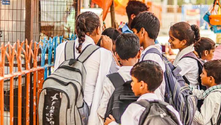 Delhi Notifies Pvt School Admission Schedule for 2026