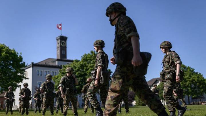 Swiss voters reject mandatory national service for women