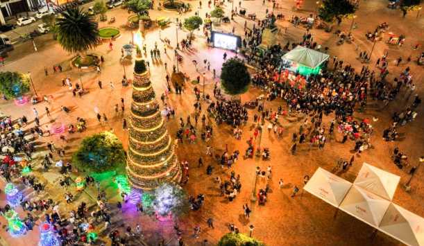 Con la apertura de la Senda de Luz en el Parque Nariño, inició el alumbrado navideño en Pasto
