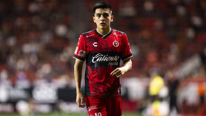 Gilberto Mora, otra baja para la selección de   México por fractura en la mano