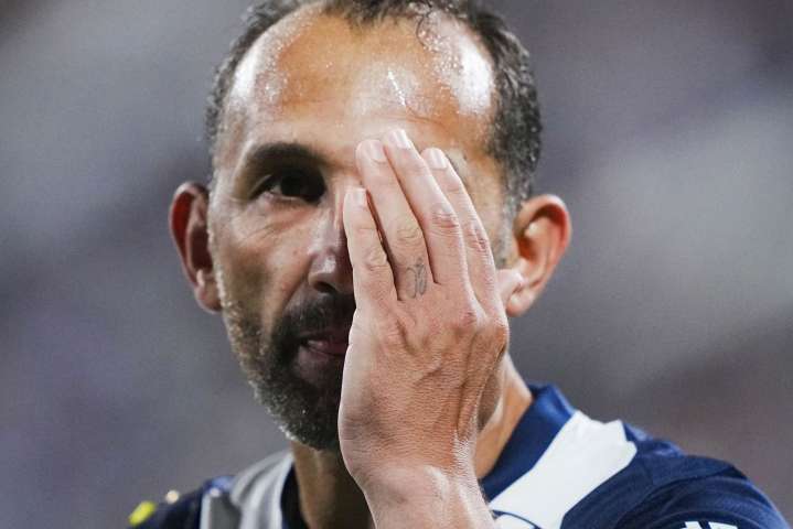 "El Pirata" Hernán Barcos vive momentos de incertidumbre en su renovación con Alianza Lima