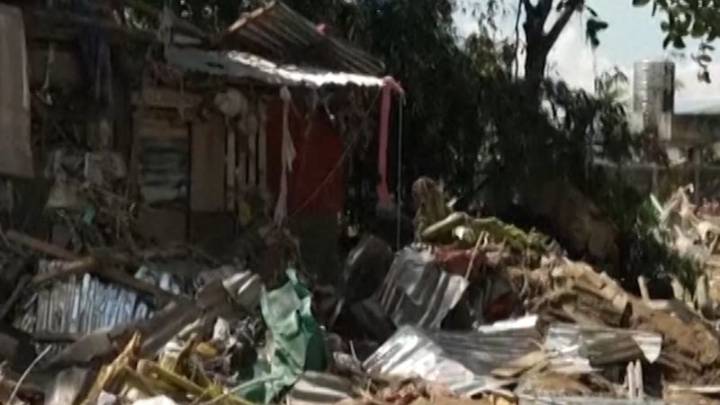 Over 100 killed by Typhoon Kalmaegi in the Philippines