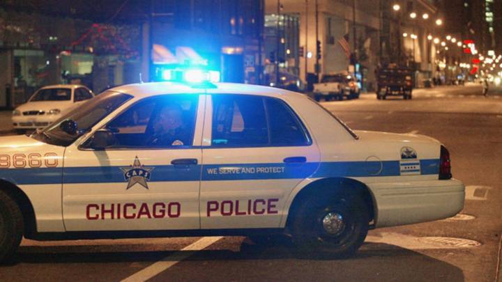 Three gunmen open fire on 18-year-old on Chicago's West Side