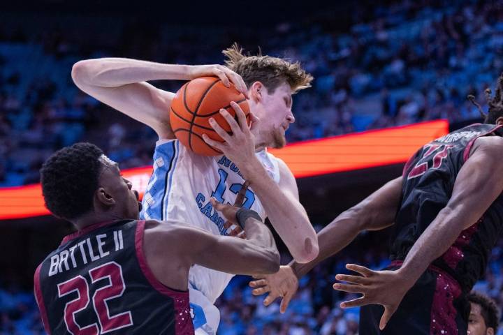 Deadspin | Caleb Wilson, No. 18 North Carolina overpower N.C. Central
