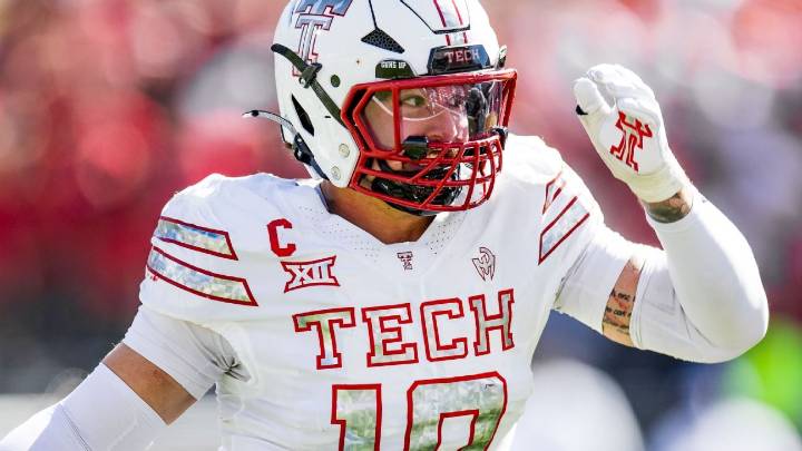 Jacob Rodriguez strikes Heisman pose in Texas Tech victory