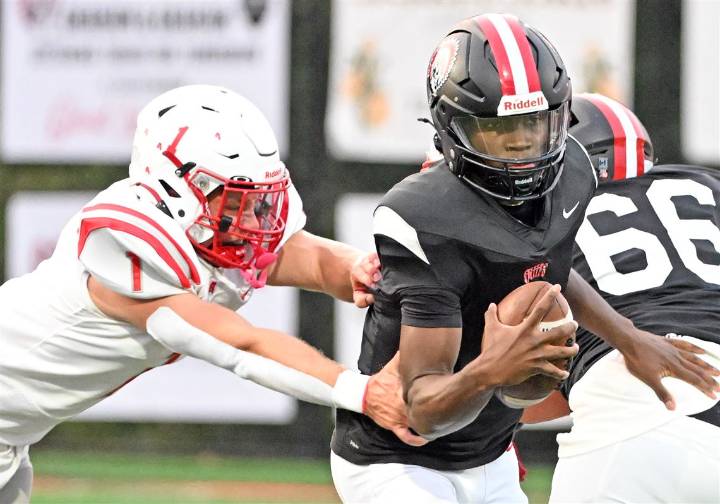 High school football notebook: Aliquippa's upset win against McKeesport just another layer to Quips' legacy