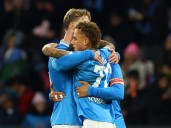 Napoli es nuevo líder provisional en Serie A
