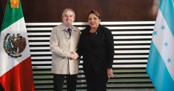 Presidenta de Honduras llega a México; se reunirá con Sheinbaum