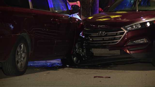 Police and paramedics called to early morning crash in Pittsburgh