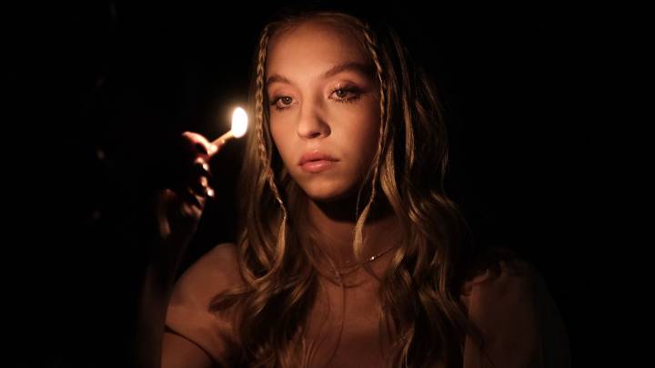 Yes, Sydney Sweeney Did Celebrate Thanksgiving By Water Skiing While It Was Very, Very Cold