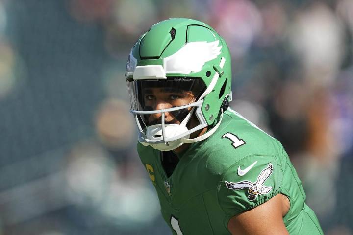 NFL Week 10 odds, spreads: Packers favored over Eagles and several potential trap games