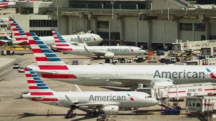 American Airlines temporarily grounded A320 aircraft fleet amid Airbus software repairs