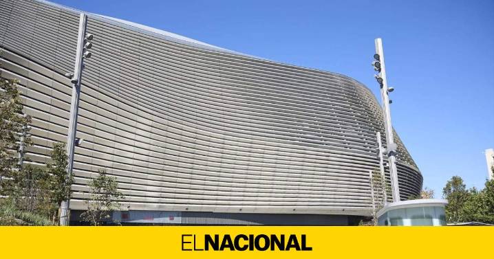 El Santiago Bernabéu y el Camp Nou se quedan sin la final del Mundial 2030